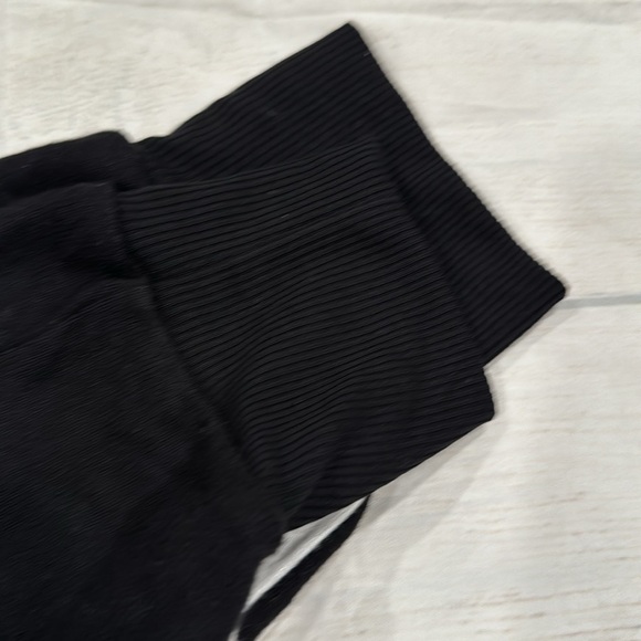 NWT aqua athletic by Bloomingdales XS black with white stripe knit set - Picture 3 of 7